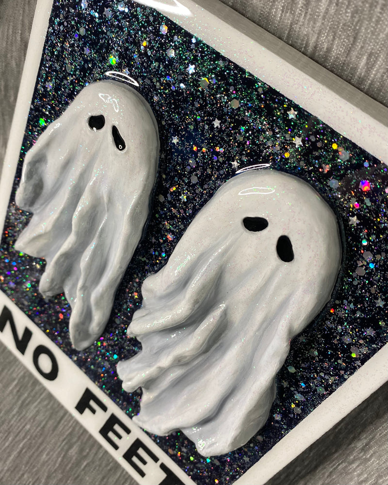 NO FEET Ghosts