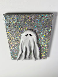 Holographic Ghost
